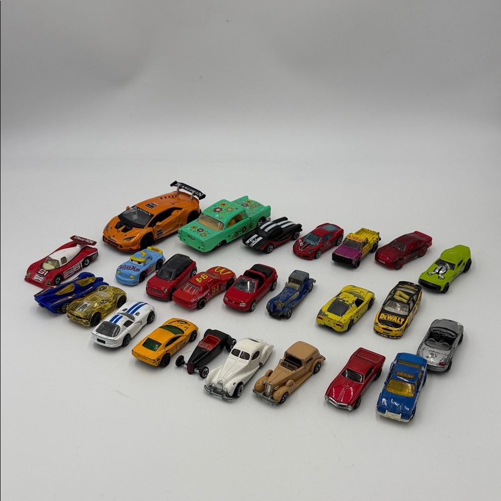 25 Pcs Assorted Die-Cast Toy Cars
